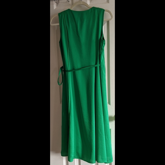 LIKE NEW Banana Republic Emerald Green Crepe Satin Wrap Dress Petite XS - Picture 4 of 9